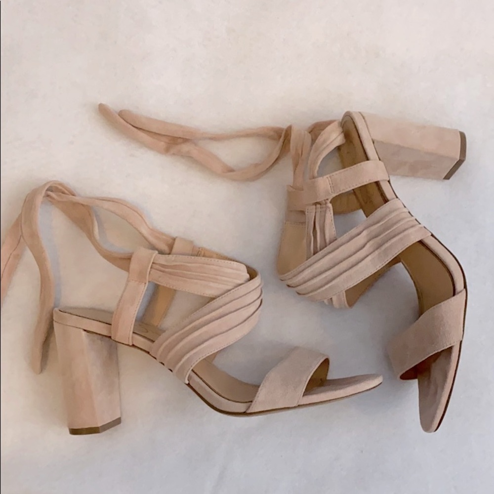 Women’s Crisscross Formal Heels